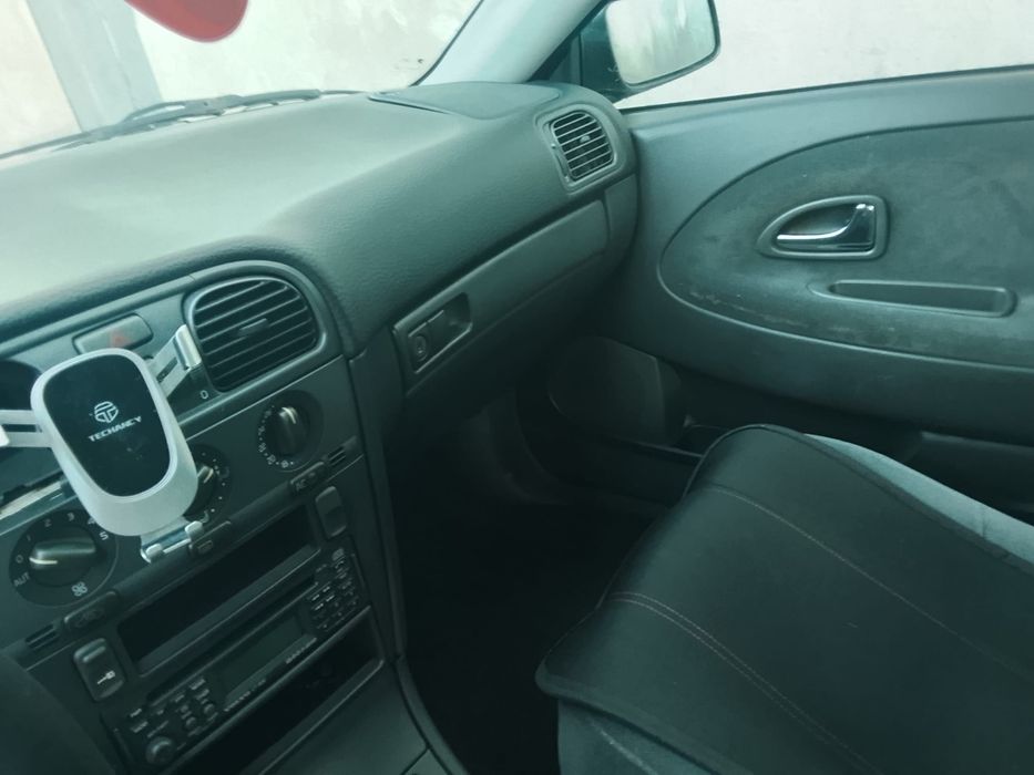 Venda de volvo v40 1.6 +