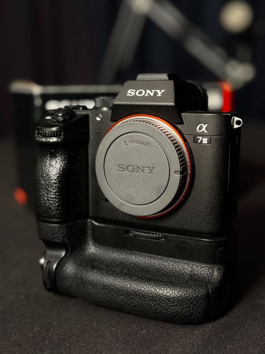Sony a7iii - Full Frame (com GRIP)