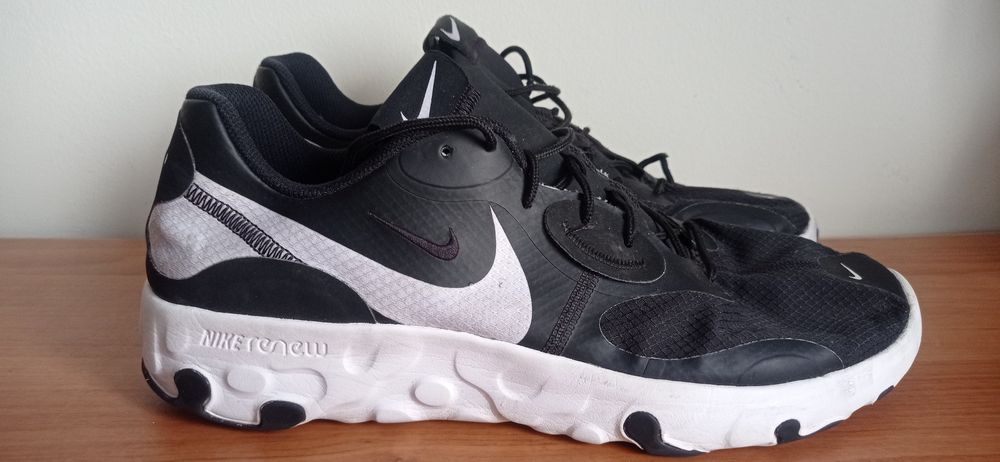 Оригінальні Кросівки  Nike Renew Lucent Ii