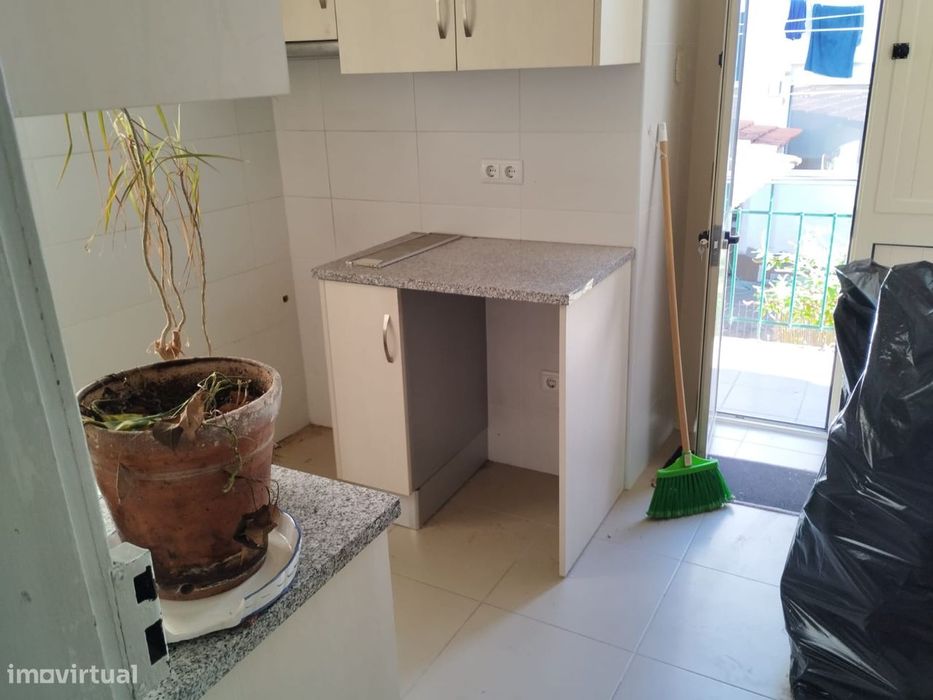 Apartamento T4 na Alameda da Conchada