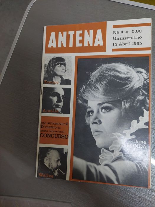 Revista antiga amalia Rodrigues