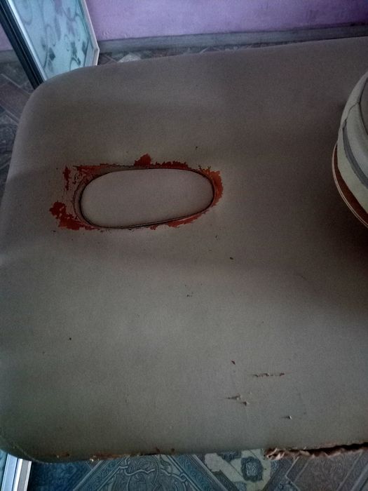 Мсажний стіл - якісний, складний,ширина 70 см.