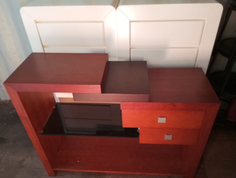 Lote de 4 móveis