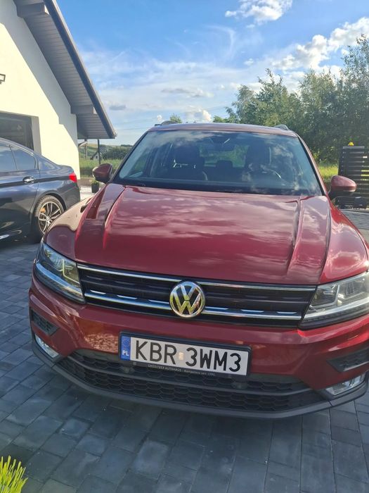 Volkswagen Tiguan Nr vin prawidłowy WVGZZZ5NZHW806037 kupiony w salonie volkswagena w ni