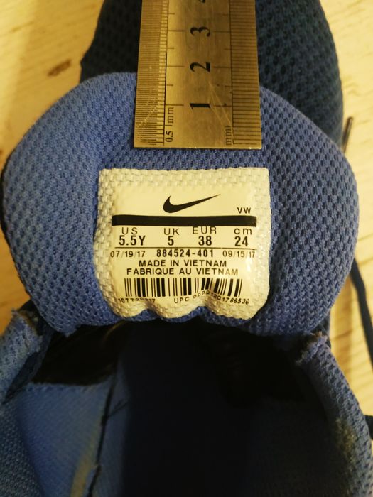 Кросівки фірми NIKE оригінал