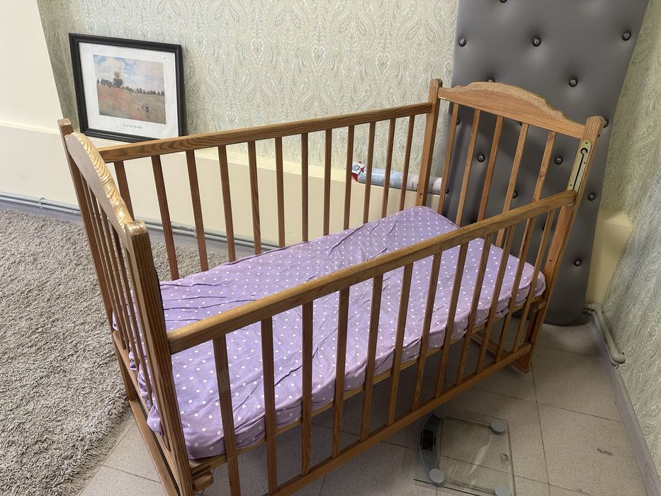 Детская кроватка