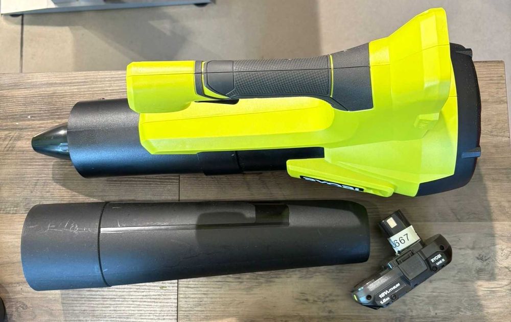 Dmuchawa akumulatorowa RYOBI PCLLB01K 18V 350 CFM 100 MPH + aku OUTLET