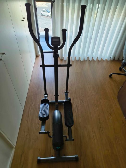 Fantástica Bicicleta Elíptica Domyos 100