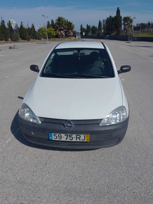 Vendo Opel Corsa C 1.7 comercial (2001) fiável e económico