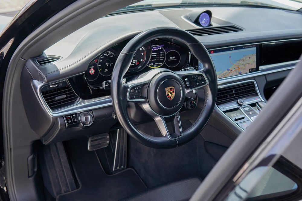 Porsche Panamera 4 E-Hybrid 10 Years Edition