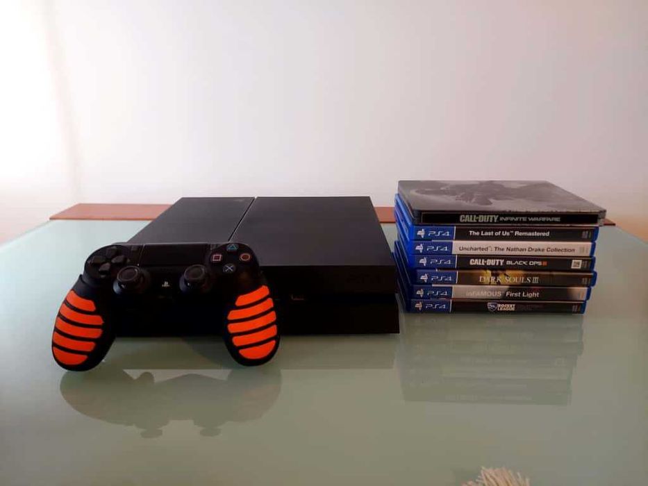 PS4 500GB + Controller + 9 Games64354201014787120