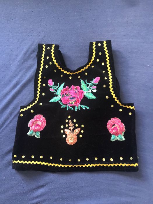 Strój krakowski dla dziewczynki