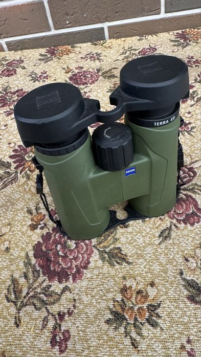 Бинокль  Zeiss Terra ED 8Х42