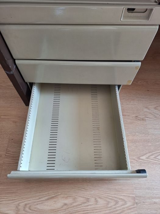 Vendo Secretária anos 70 vintage