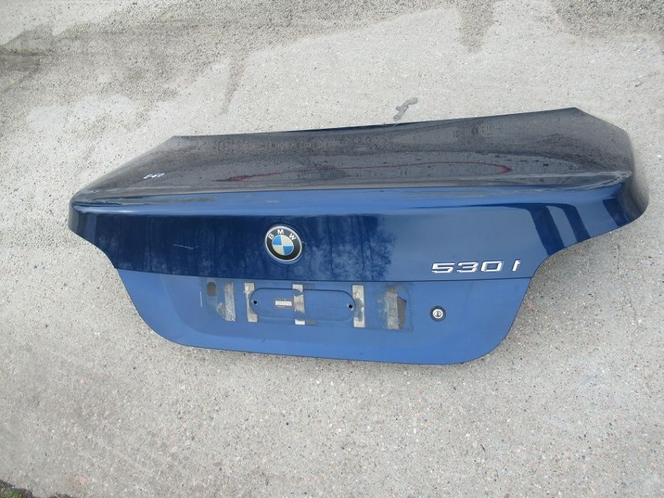 BMW E60 sedean klapa tył kompletna