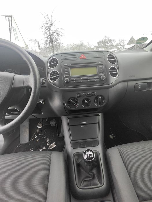 Автомобіль Wolkwagen Golf Plus 2005 рік
