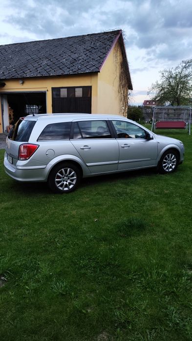 Opel Astra 2008r 1.6 instalacja gazowa zamiana