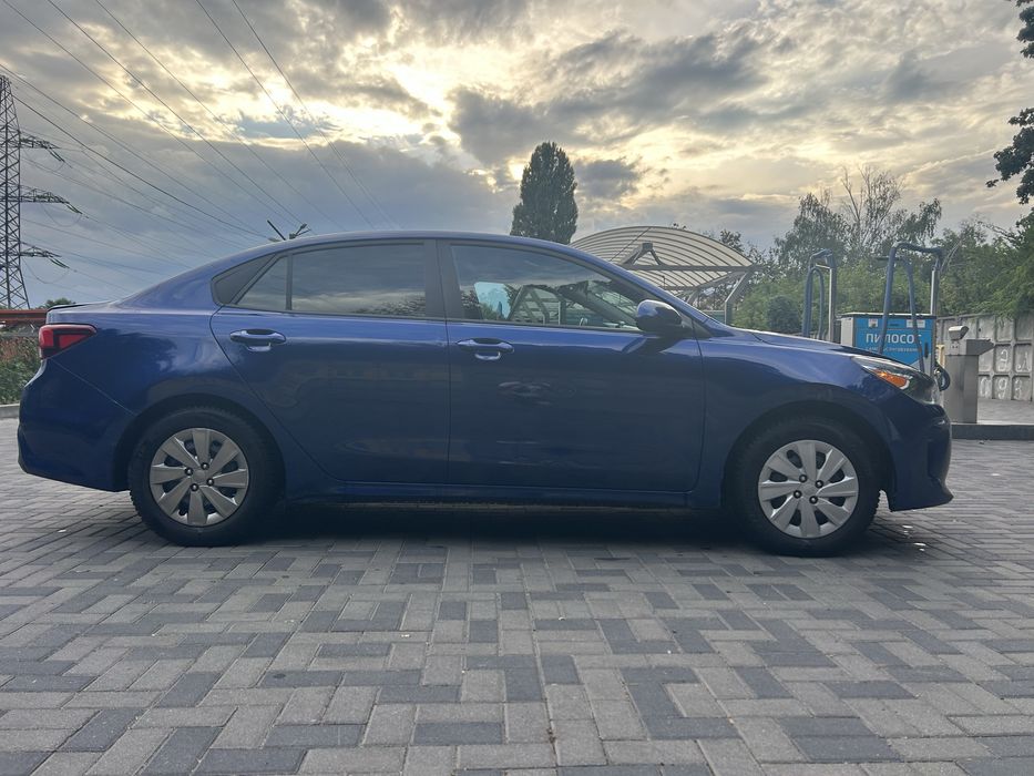 Kia Rio 2019 VIN 3KPA24AB4KE230172 фото оголошення 4 з 16