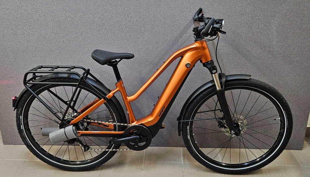 Nowy Rower elektrycznyTrekking  MTB   Giant Explore E+ 2 STA