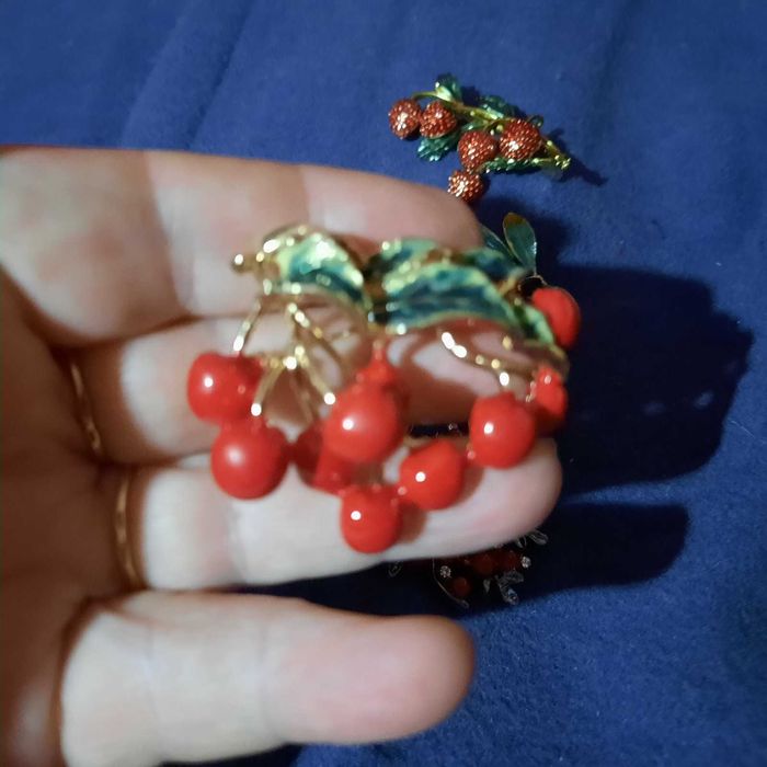 КОЛЛЕКЦИЯ брошь брошки ягоды олива вишня клубника гранат