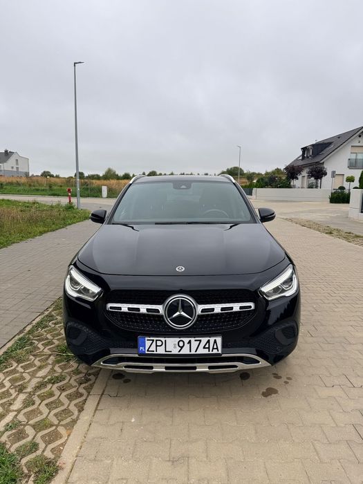 Mercedes-Benz GLA Duży MBUX Niski przebieg CarPlay Android Auto