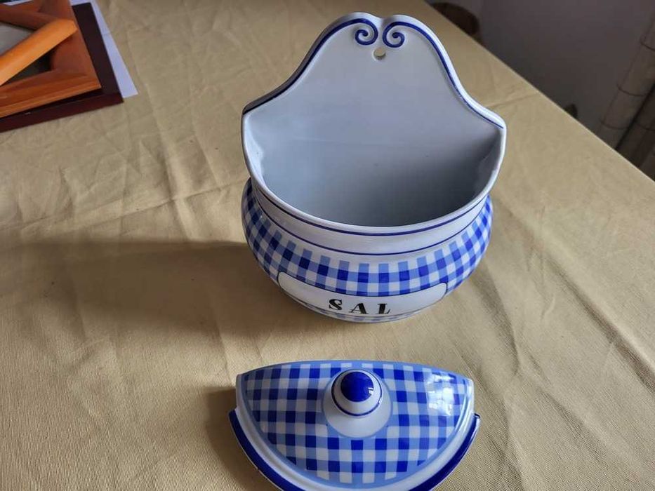 Saleiro Cerâmico Novo