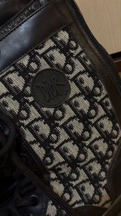 Демісезонні чоботи Dior , стильні та елегантні