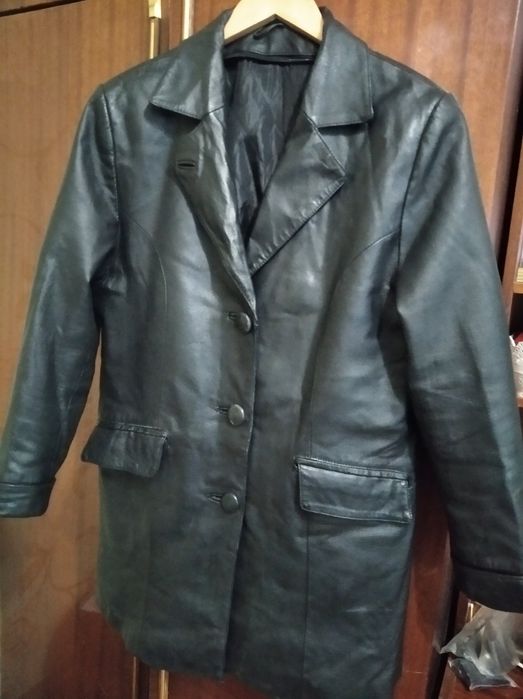 Продам шкіряний жіночий піджак