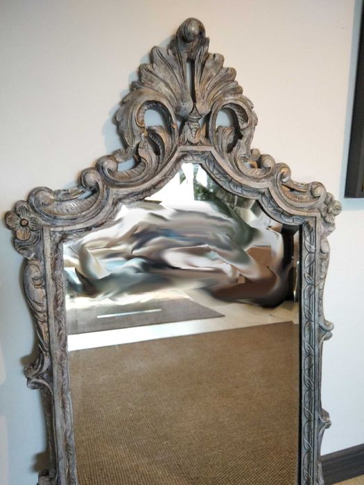 Espelho envelhecido em madeira maciça