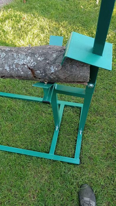 Stojak, kobyłka do cięcia drewna