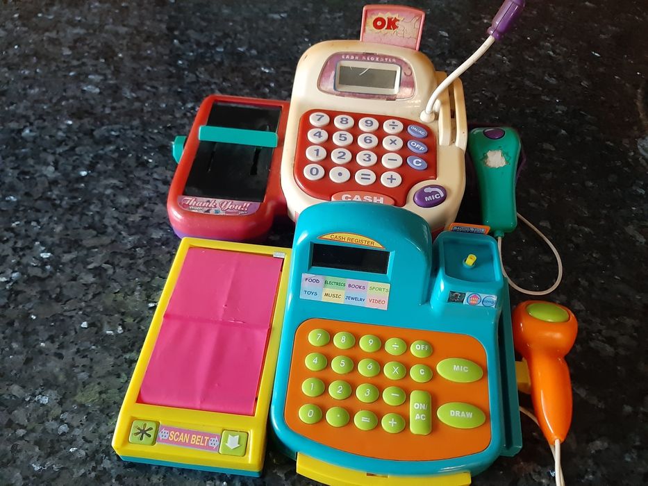 Brinquedos - maquina registadora  fogão