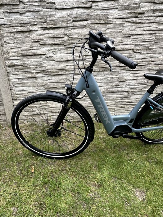 Trek District +3 47cm. Dla niskiej osoby Elektryczy Bosch stan bardzo dobry do jazdy taki jak Gazelle Batavus Kalkhof Cube Sparta Koga