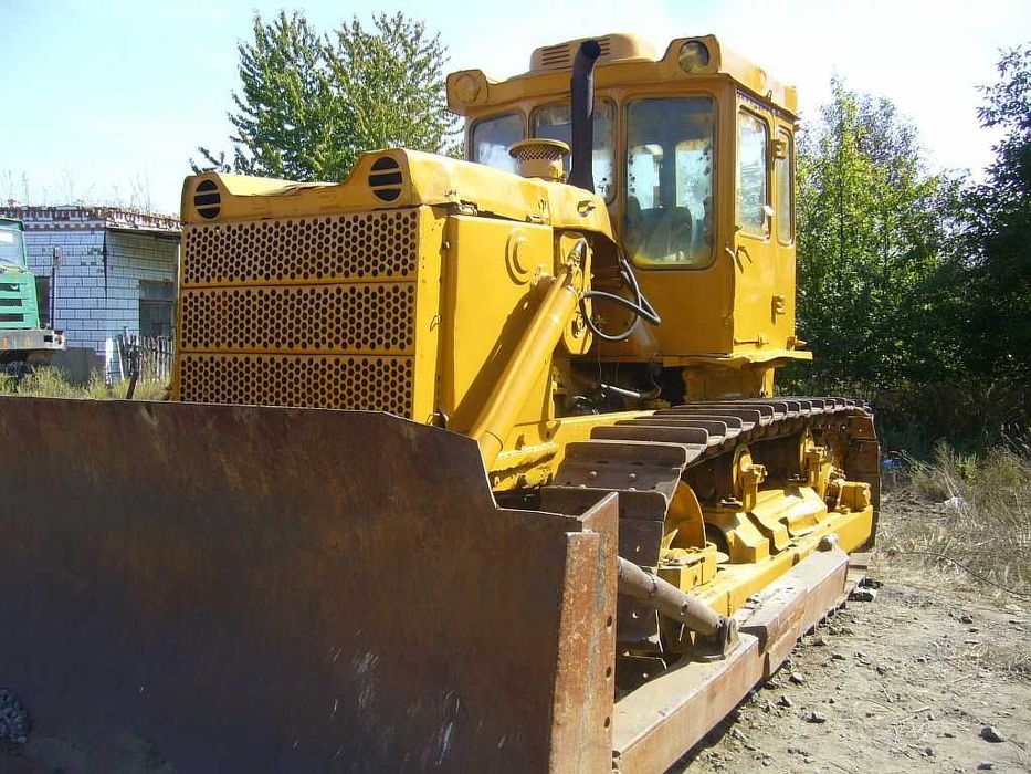 Продам бульдозер Т130 з прямим стартером