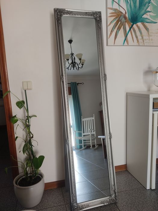 Elegante Espelho Decorativo de Pé | Estilo Clássico Chic | Excelente Estado