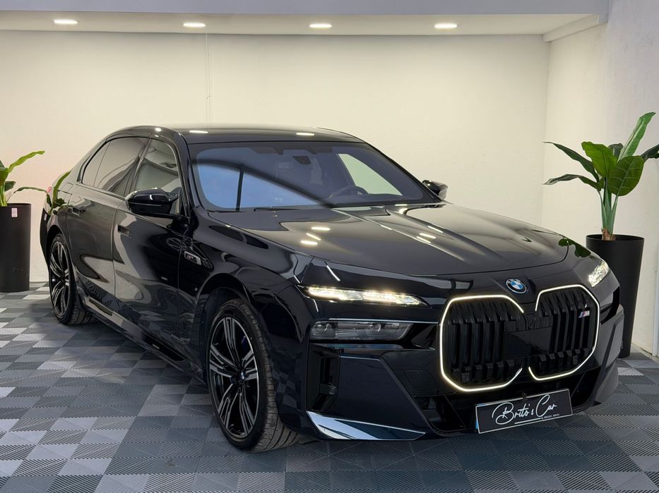 BMW 760 M760e xDrive