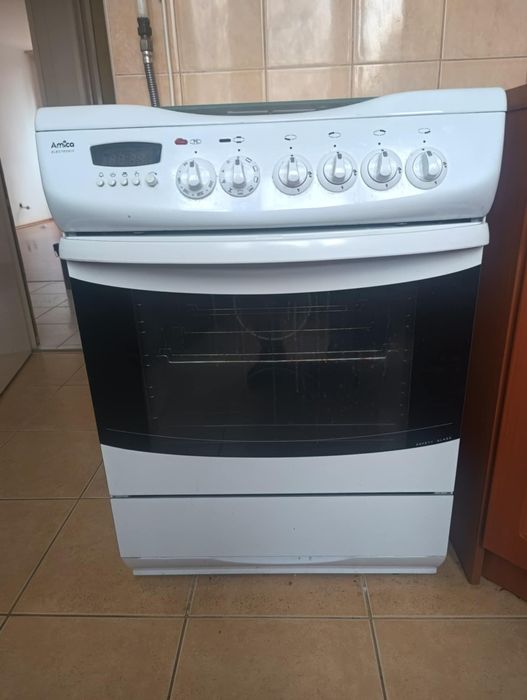 Amica Kuchenka gazowa, piekarnik elektryczny 60 cm stan bdb