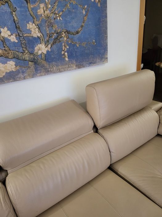 Sofa de 3 lugares em pele verdadeira