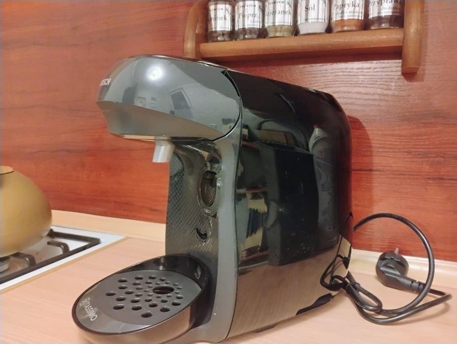 Kapsułkowy ekspres Bosh tassimo + stojak i kapsułki