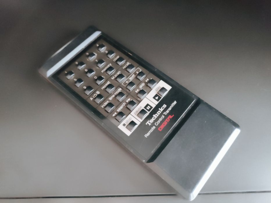 Technics SL-P 500 + pilot