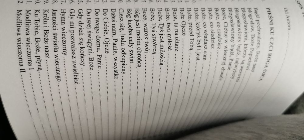 Śpiewam i gram Bogu Zeszyt 8
S. Ziemiański
Nuty