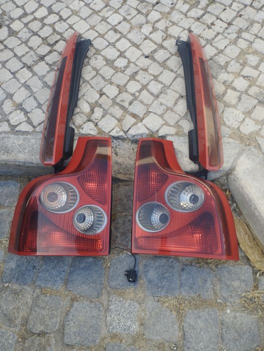 Faróis frente e farolins traseiros de Volvo XC 90 a partir de 2002