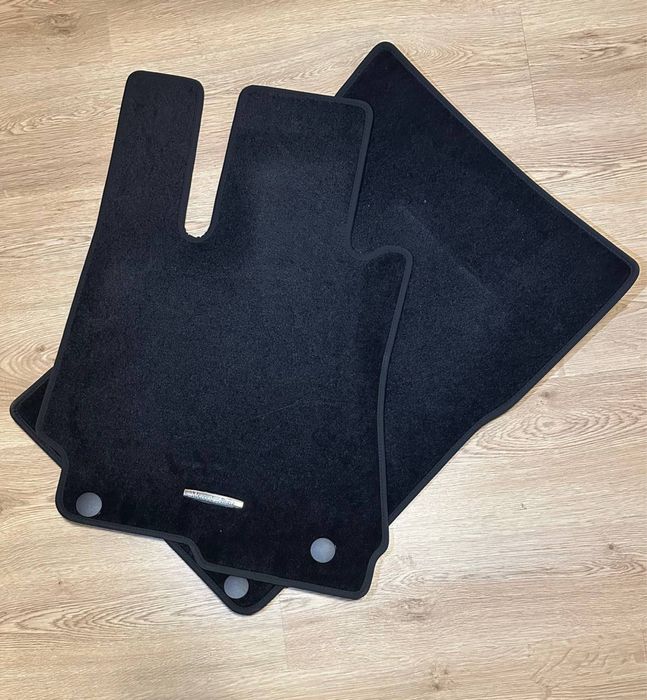 НОВІ Оригінальні килимки Mercedes-Benz E-Class W213