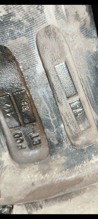 Opony zimowe Nokian 16 cali z felgami