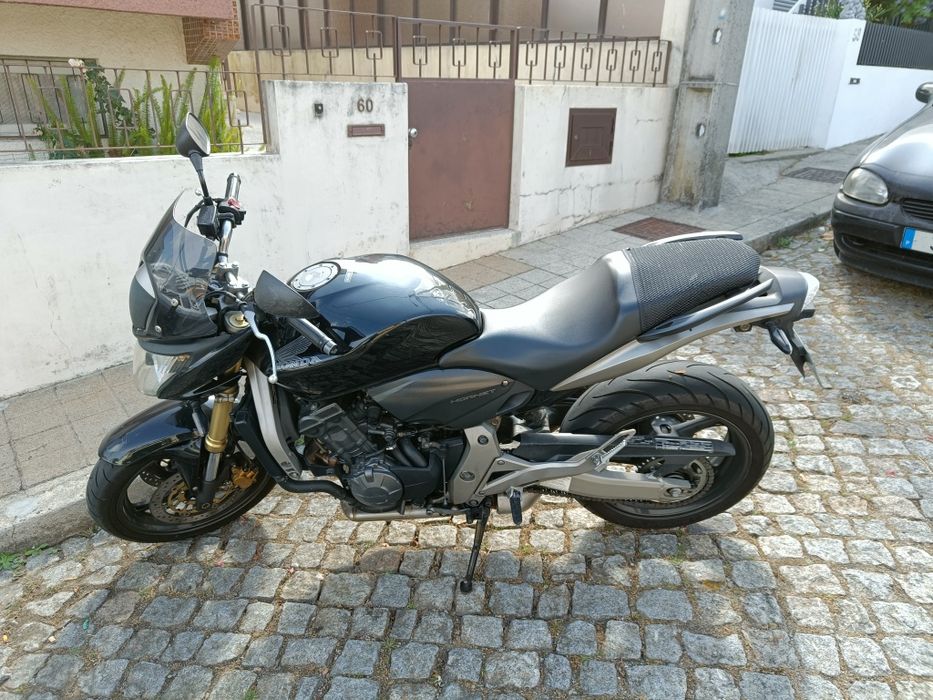 Honda Hornet CB 600 F 2007 + equipamento