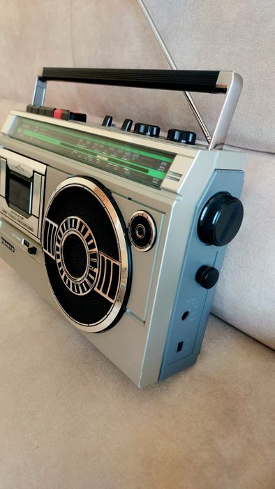 Магнитола SANYO  як нова