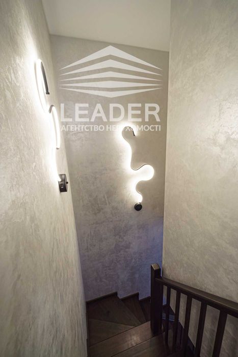 Продам Таунхаус-Два санвузли+ванна+ душова!Венеціанка!СТИЛЬНИЙ