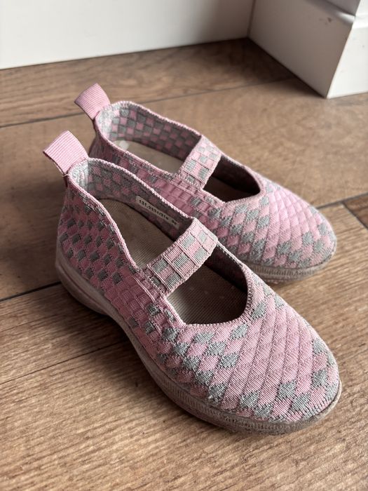 Взуття для дівчинки кросівки чоботи Next Crocs Puma 10-11 розмір