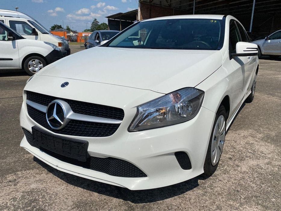 Бампер Mercedes A-Class W169 W176 W177 та ін. запч. до різних моделей