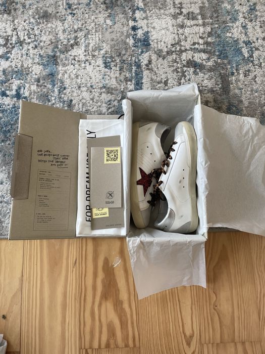 Golden goose superstar