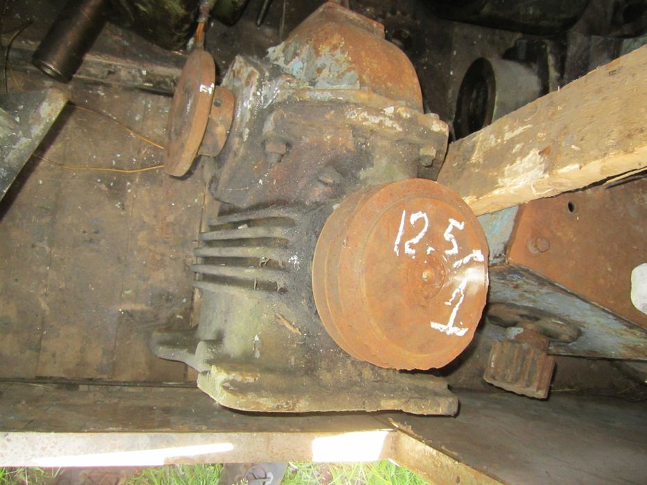 Редуктор  РЧП 180 ,  12,5 :1   на буровую установку